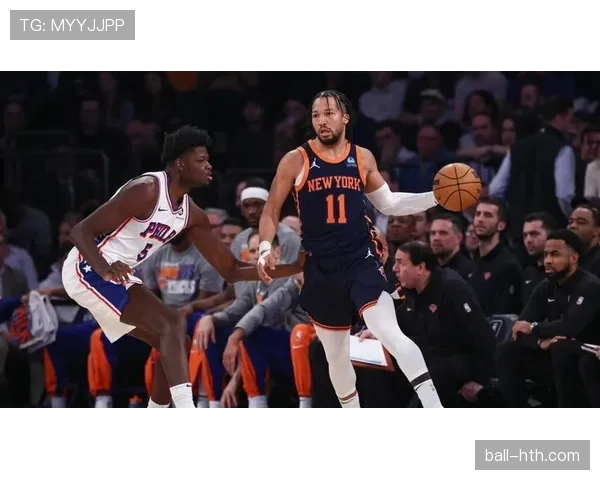 朱利叶斯·兰德尔高效内线单打展现季后赛关键得分能力